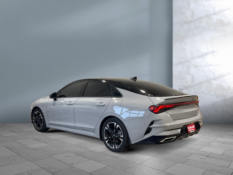 2022 Kia K5