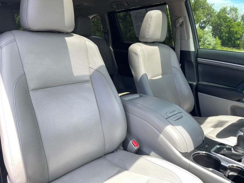 2017 Toyota Highlander