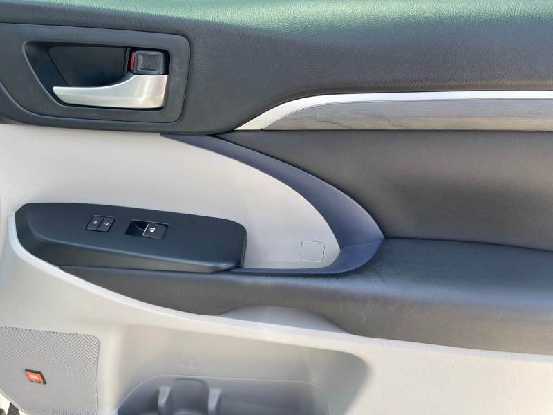 2017 Toyota Highlander