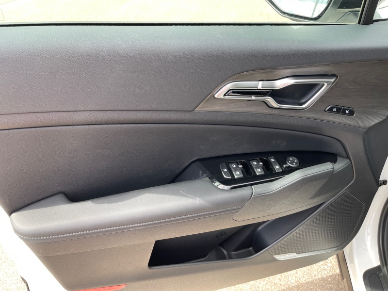 2025 Kia Sportage Plug-In Hybrid