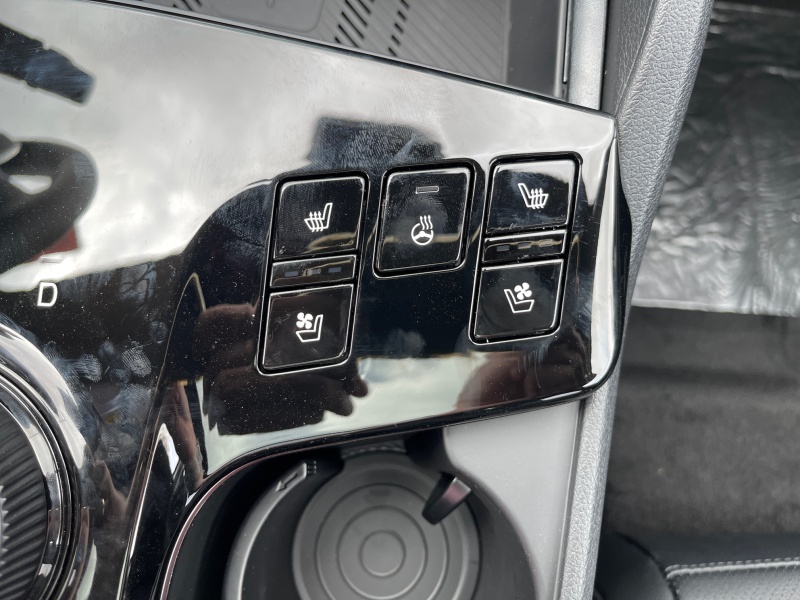 2025 Kia Sportage Plug-In Hybrid