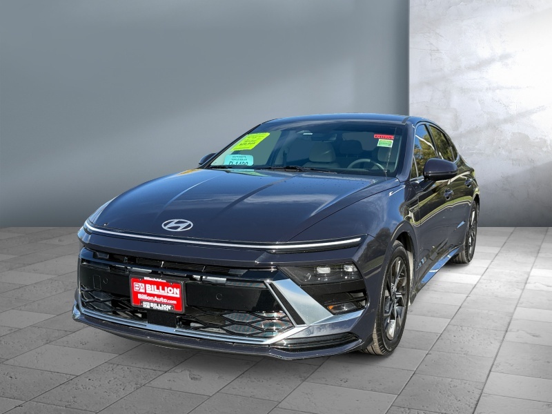 Used 2024 Hyundai Sonata SEL Car