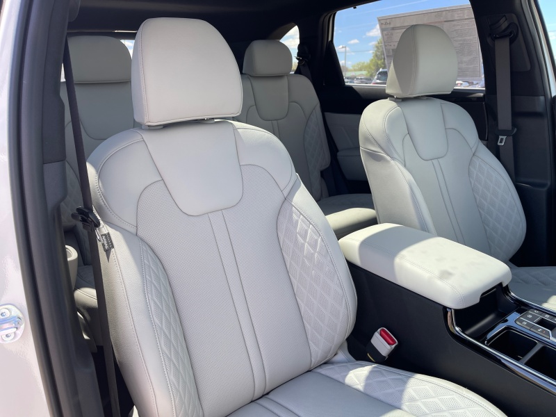 2025 Kia Sorento Hybrid