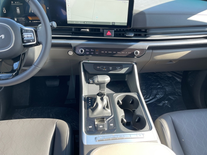 2025 Kia Carnival