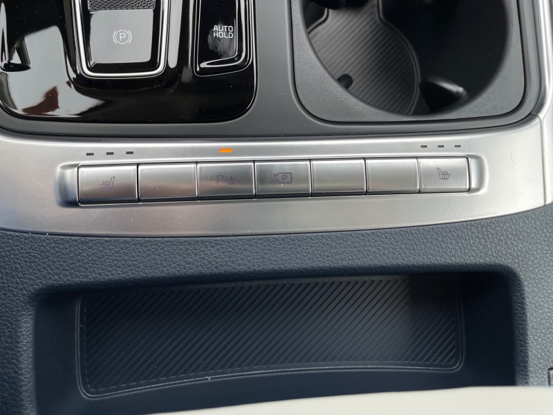 2025 Kia Carnival Hybrid