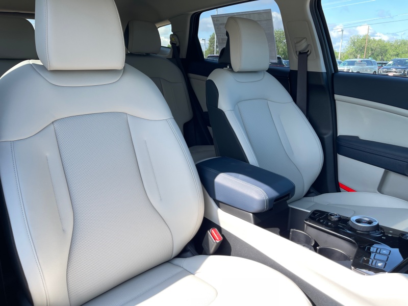 2025 Kia Sportage Hybrid