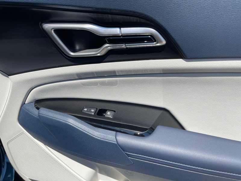2025 Kia Sportage Hybrid