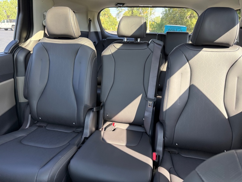 2026 Kia Carnival Hybrid