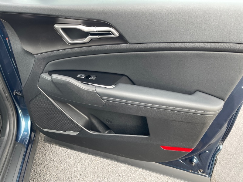 2025 Kia Sportage Hybrid