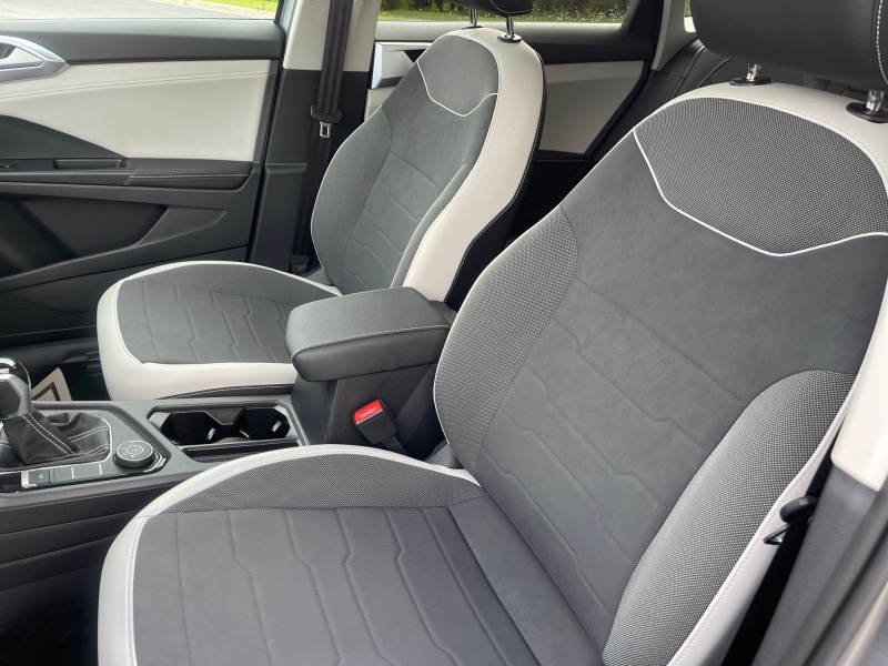 2025 Volkswagen Taos