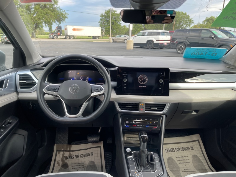 2025 Volkswagen Taos