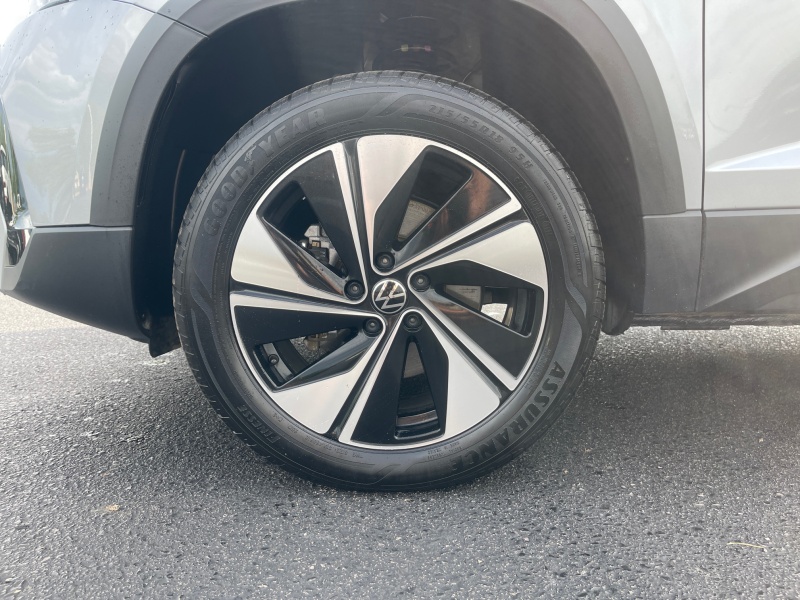 2025 Volkswagen Taos