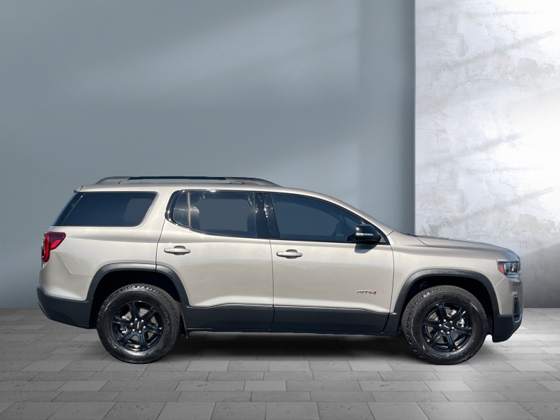 2022 GMC Acadia