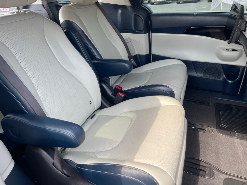2025 Kia Carnival