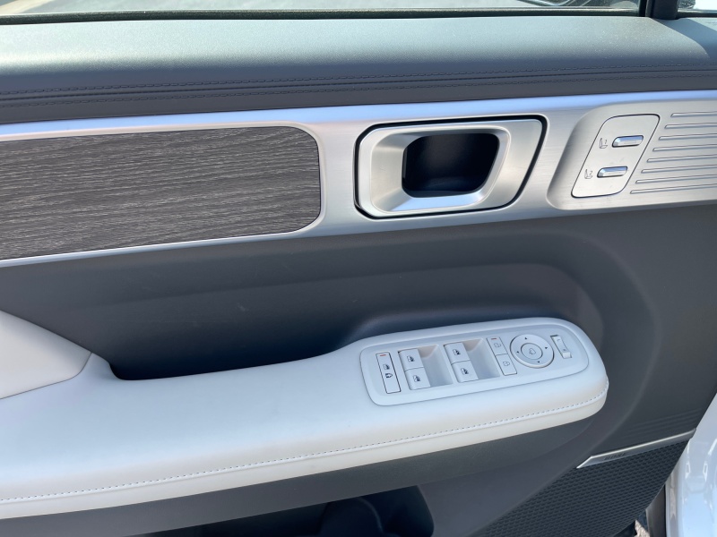 2025 Hyundai Santa Fe Hybrid