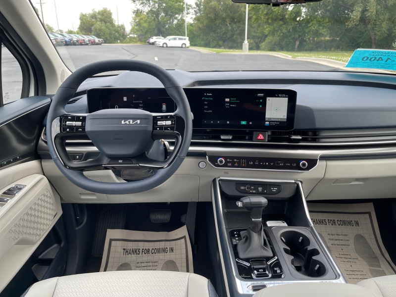2027 Kia Carnival