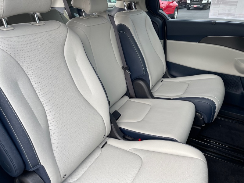 2027 Kia Carnival