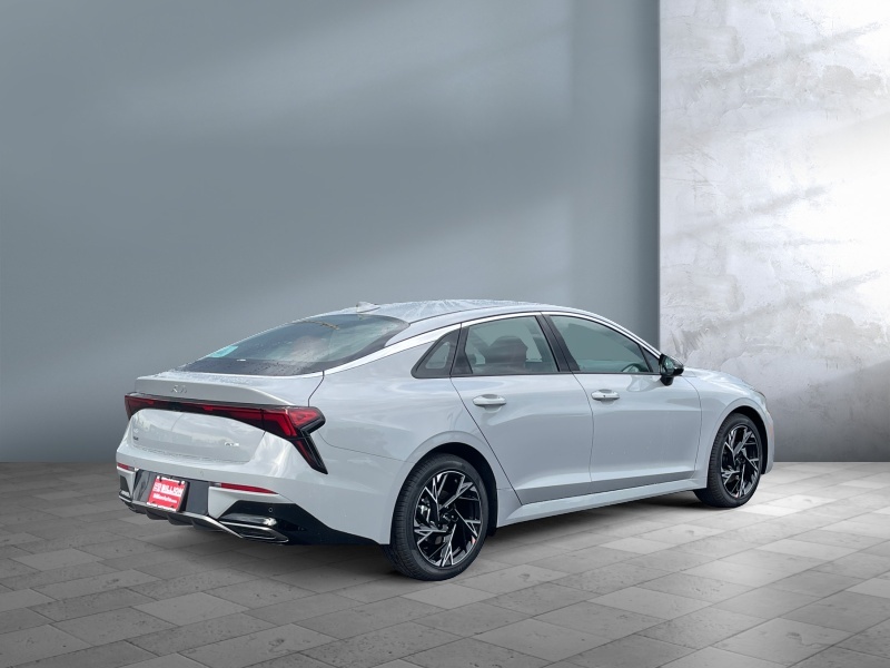 2026 Kia K5