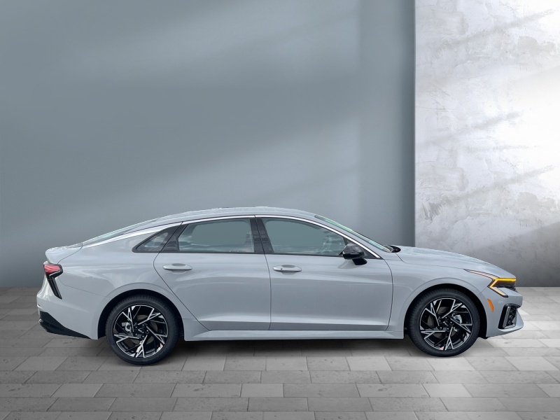 2026 Kia K5