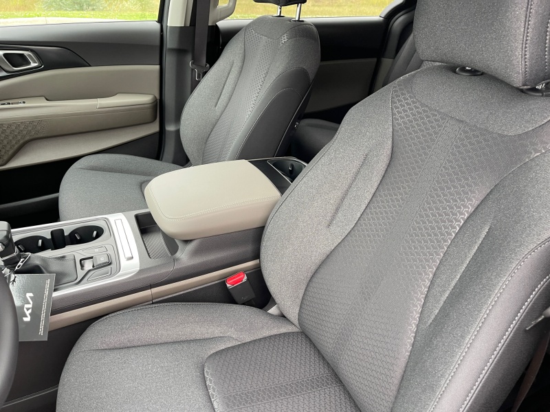 2027 Kia Carnival