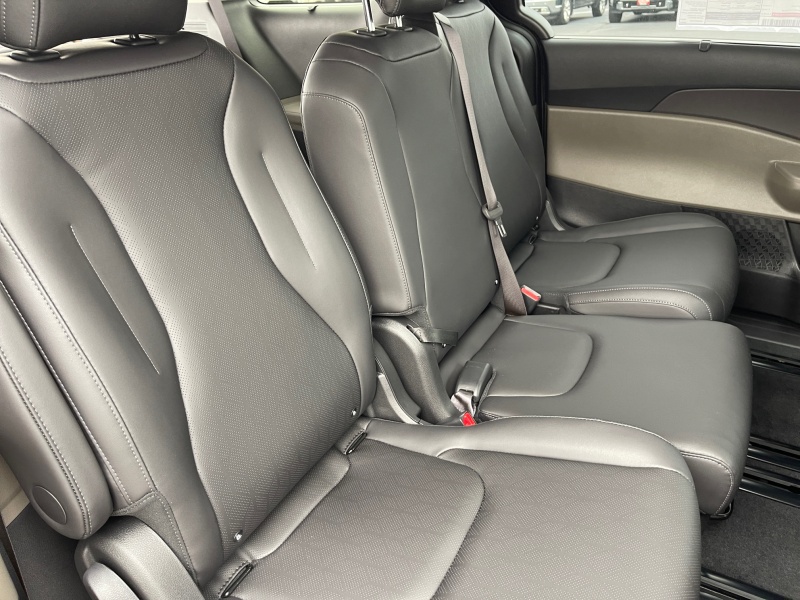2027 Kia Carnival