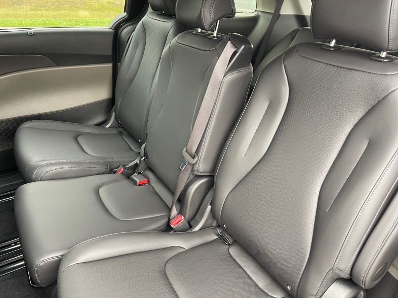 2027 Kia Carnival