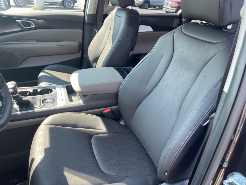 2027 Kia Carnival