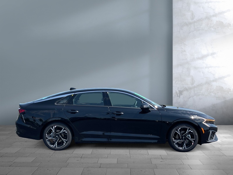 2026 Kia K5