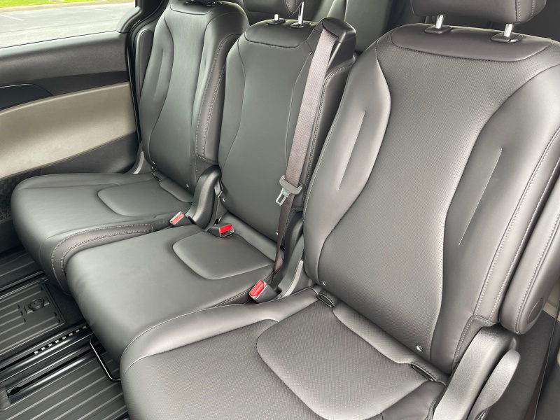 2027 Kia Carnival