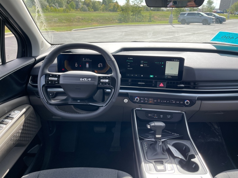 2027 Kia Carnival