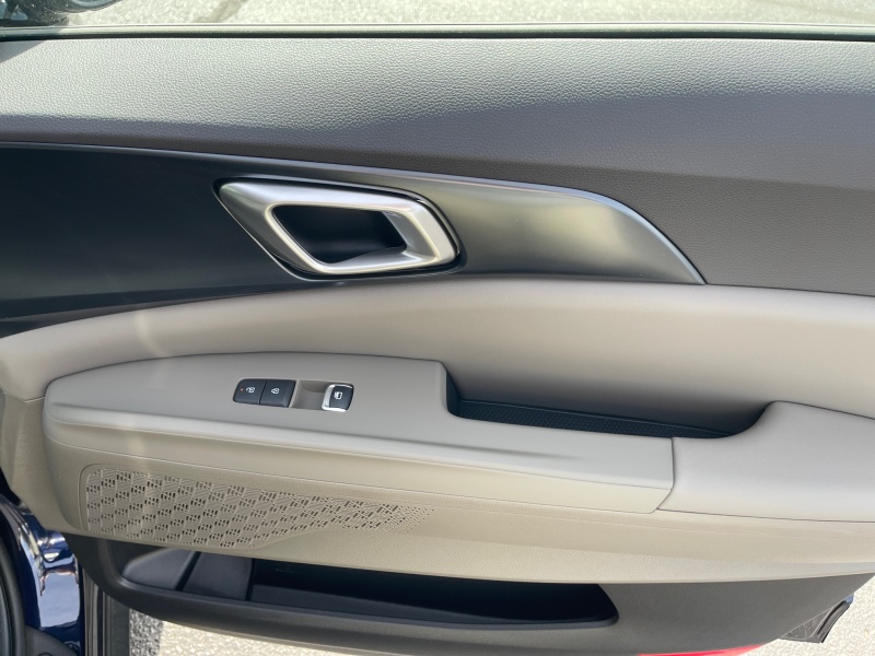 2027 Kia Carnival