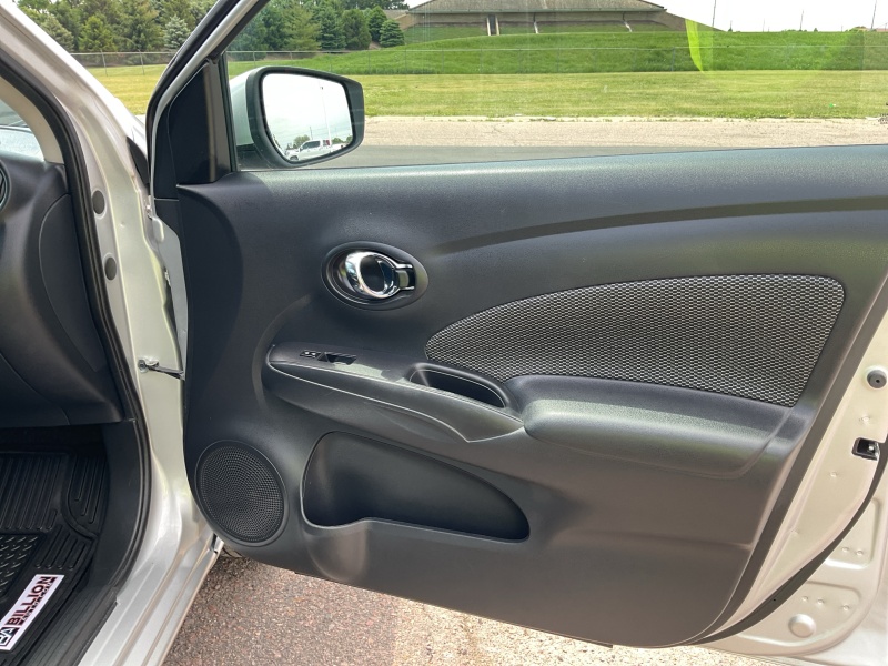 2019 Nissan Versa Sedan