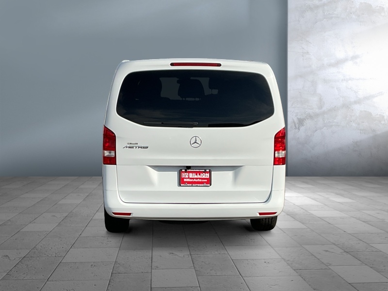 2022 Mercedes-Benz Metris Passenger Van