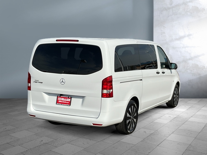 2022 Mercedes-Benz Metris Passenger Van