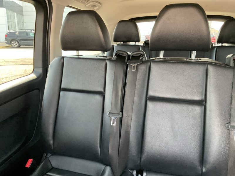 2022 Mercedes-Benz Metris Passenger Van