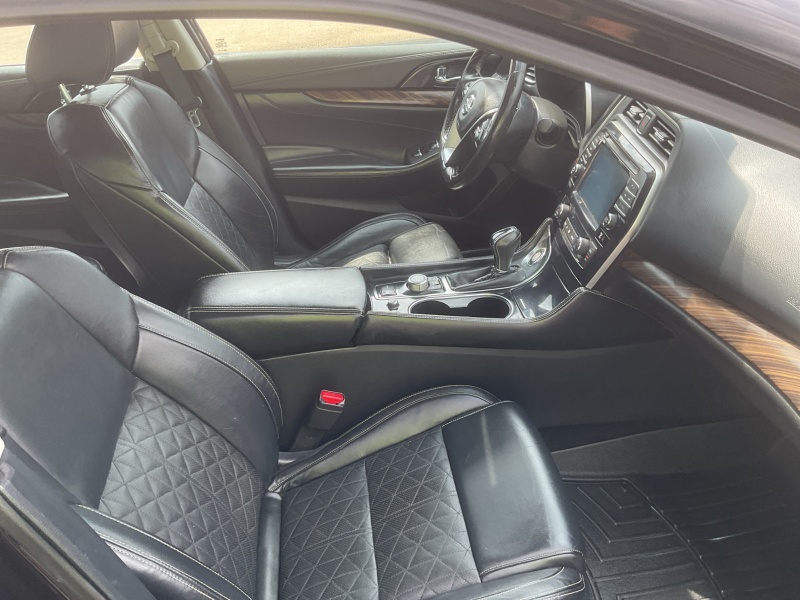 2017 Nissan Maxima