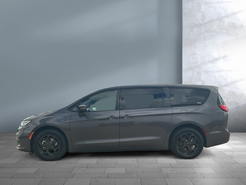 2022 Chrysler Pacifica