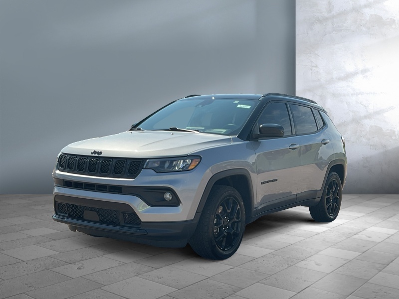 Used 2023 Jeep Compass Altitude Crossovers