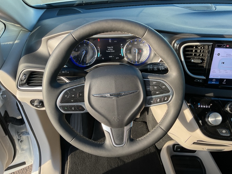 2024 Chrysler Pacifica