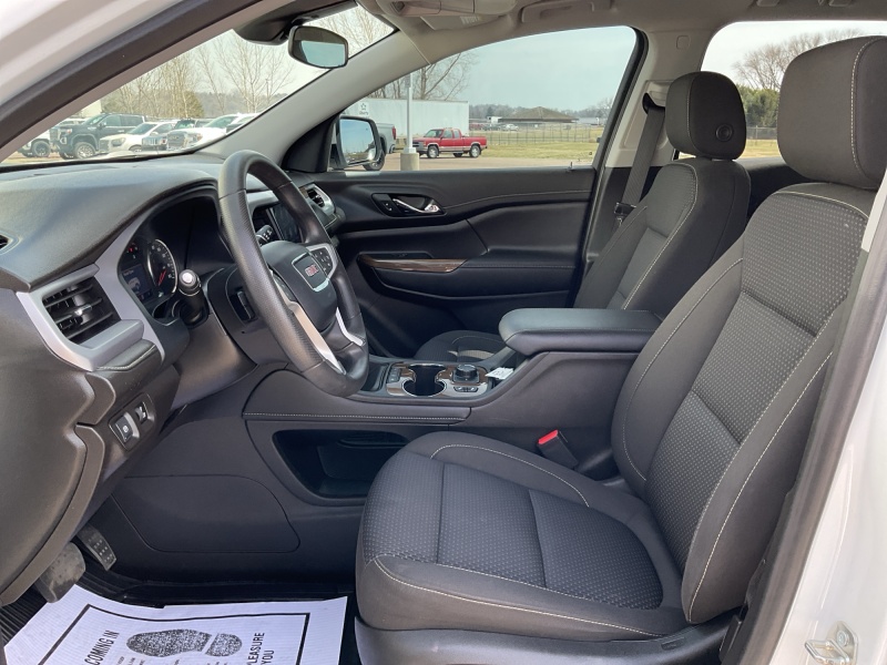 2023 GMC Acadia