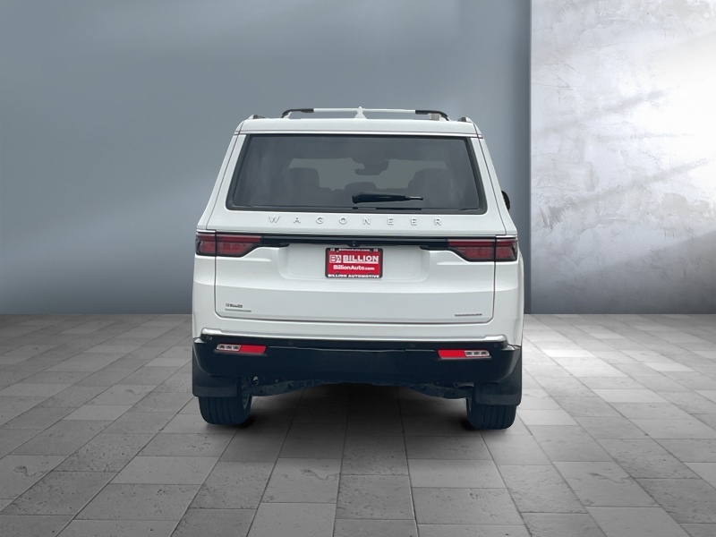 2023 Jeep Wagoneer