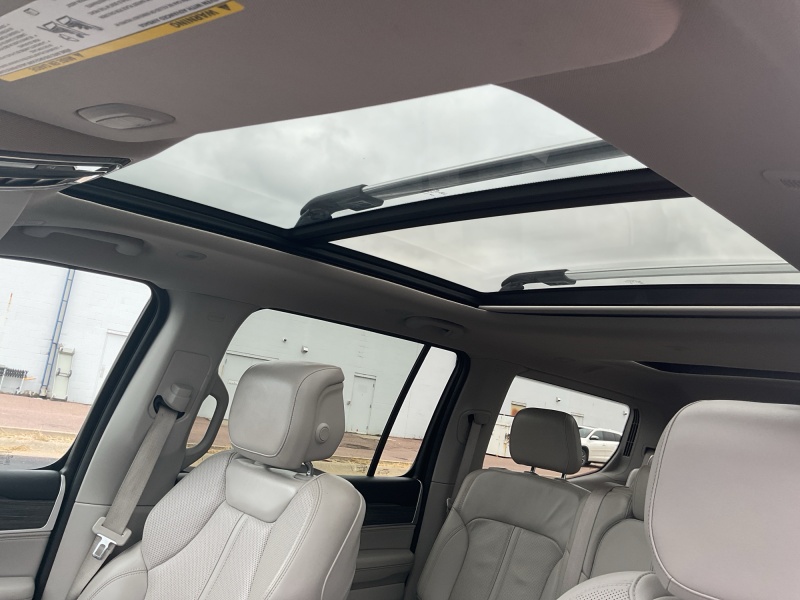 2023 Jeep Wagoneer