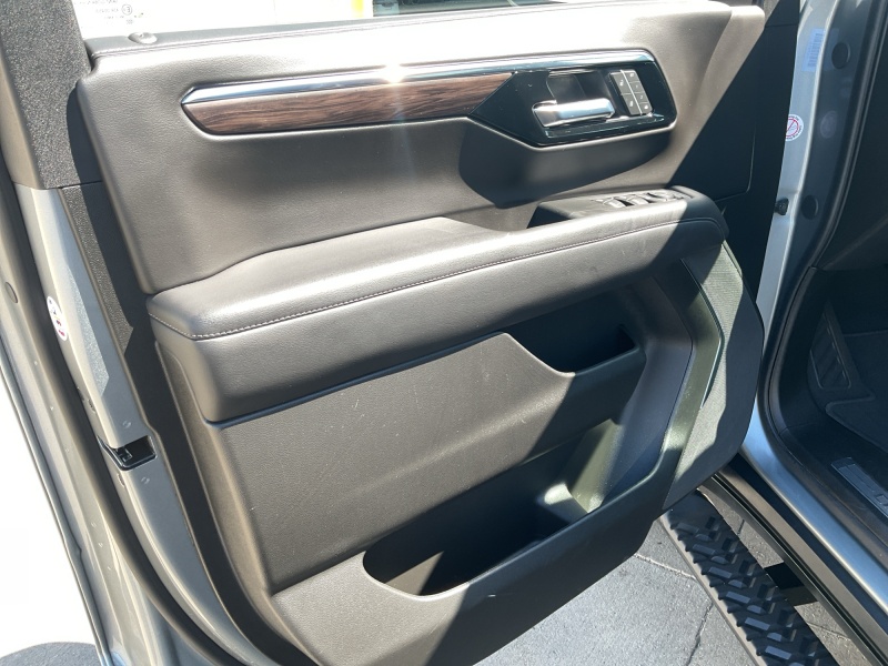 2025 Chevrolet Suburban