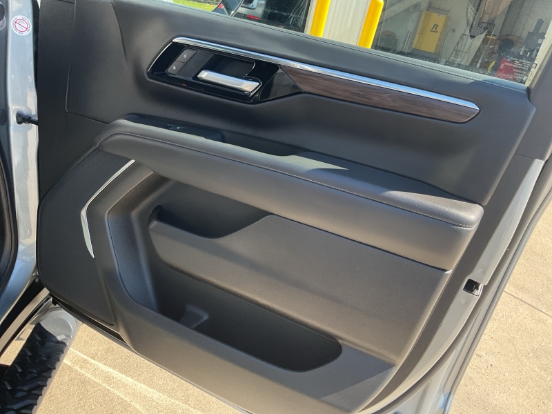 2025 Chevrolet Suburban
