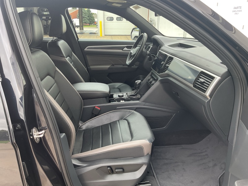 2023 Volkswagen Atlas Cross Sport
