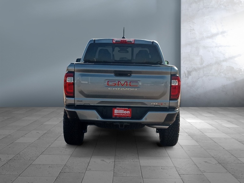 2024 GMC Canyon