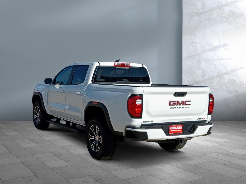 2024 GMC Canyon