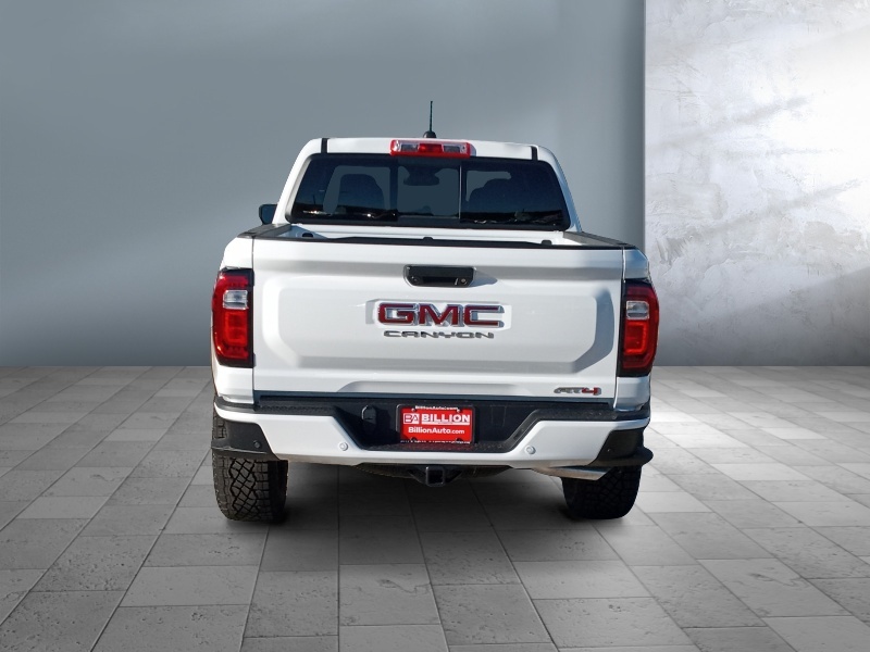 2024 GMC Canyon