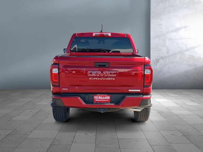 2024 GMC Canyon