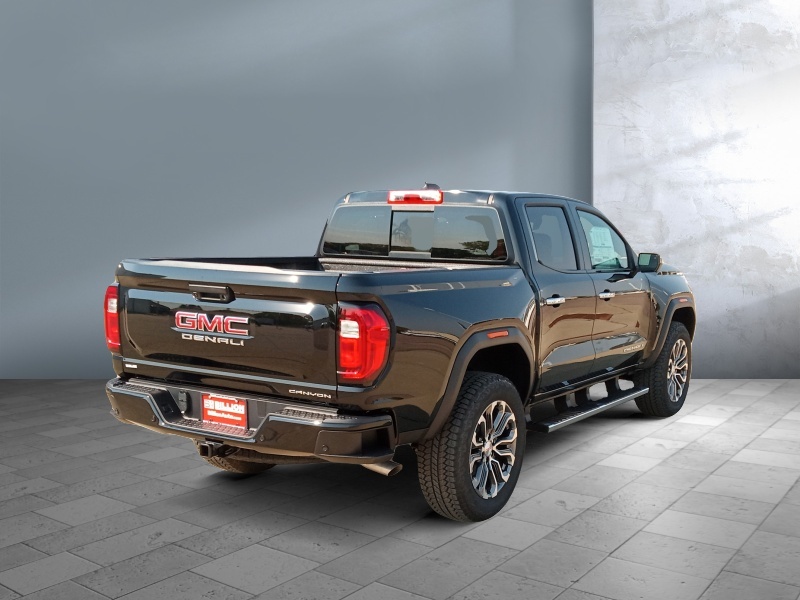 2024 GMC Canyon